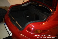 Alfa-Romeo-GT-audio (7 of 14)