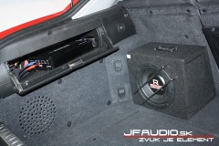 Alfa-Romeo-GT-audio (9 of 14)