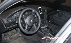 BMW-E39-instalacia-multimedialnej-jednotky (2 of 3)